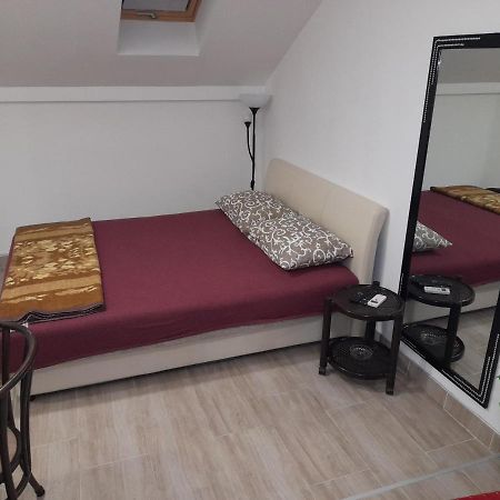 Aleksandrija 1 Ni Dış mekan fotoğraf